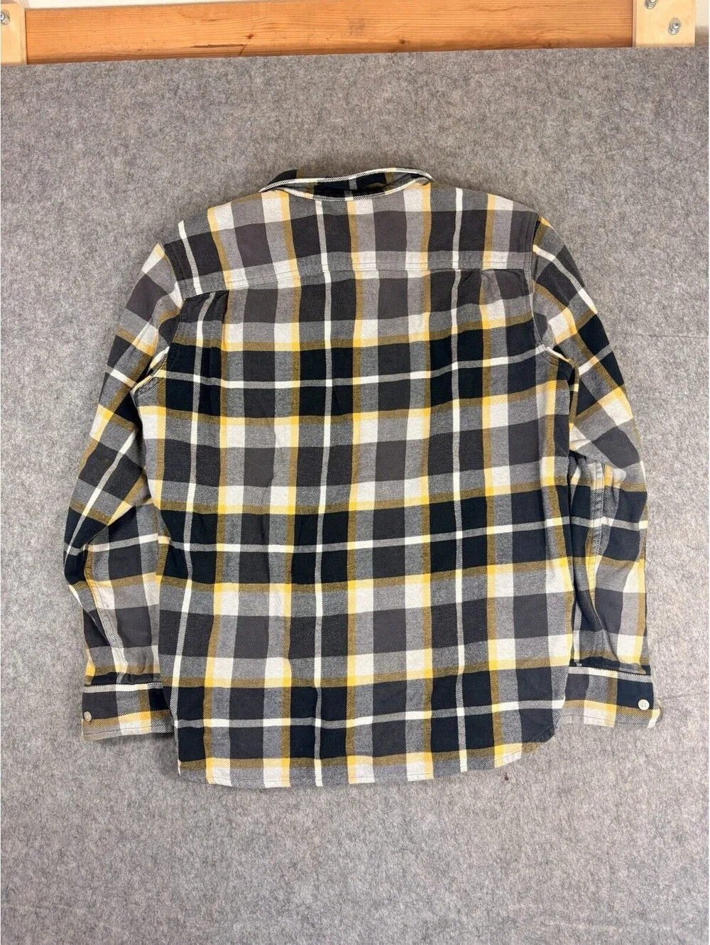 The North Face Mens M Plaid Button Up Long Sleeve Shirt Multicolor
